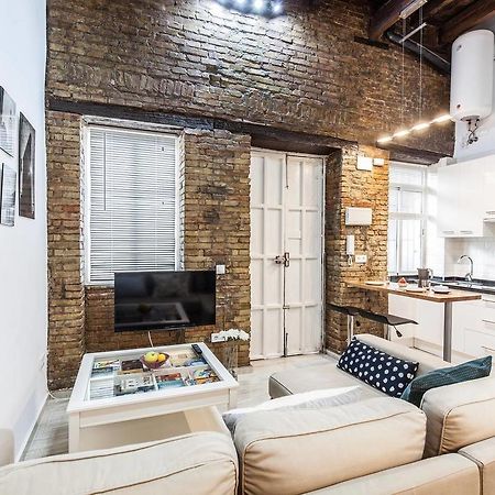 Nice Apartment In The Heart Of Севилья Экстерьер фото