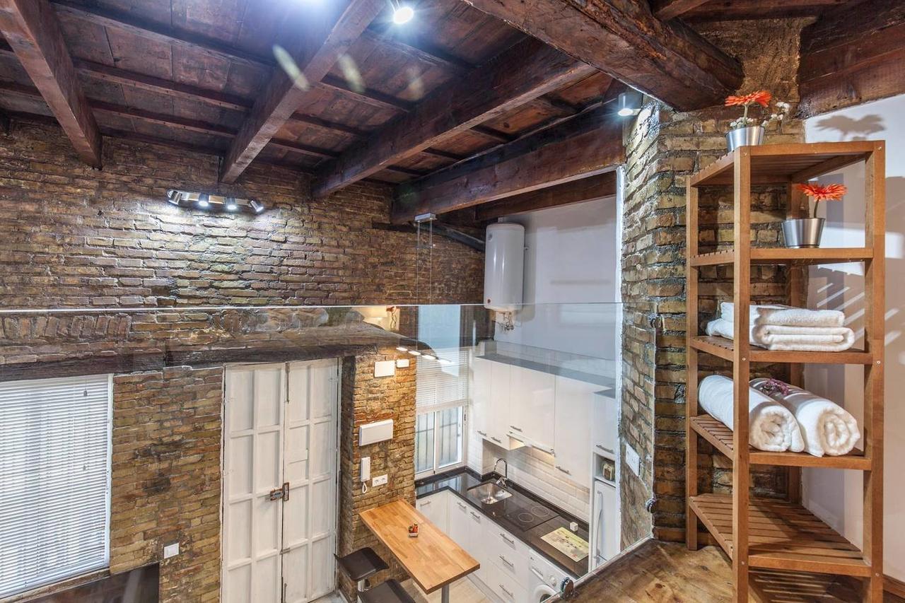Nice Apartment In The Heart Of Севилья Экстерьер фото