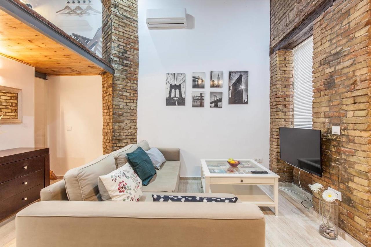 Nice Apartment In The Heart Of Севилья Экстерьер фото